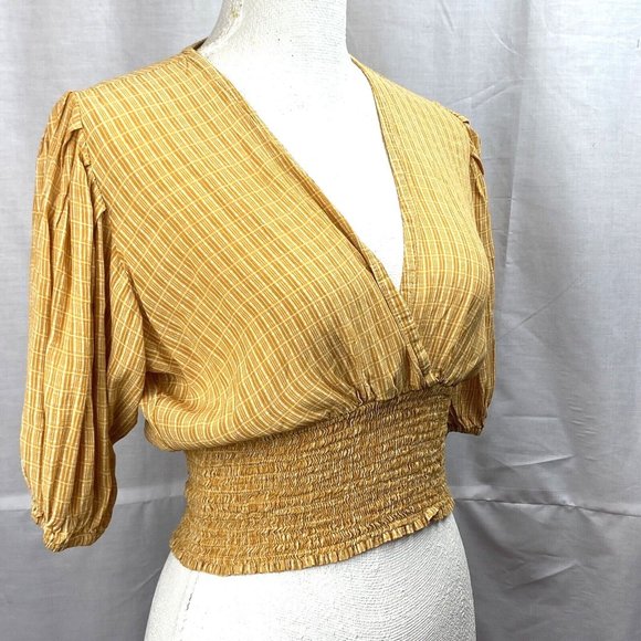 Faithfull the Brand First Light Crop Top‎ Smocked Waist Size 6 Yellow V-Neck - Picture 2 of 9